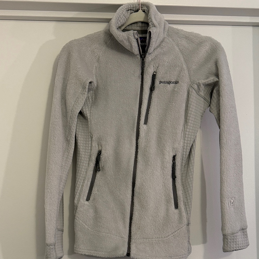 Patagonia Light Gray Fleece Jacket
